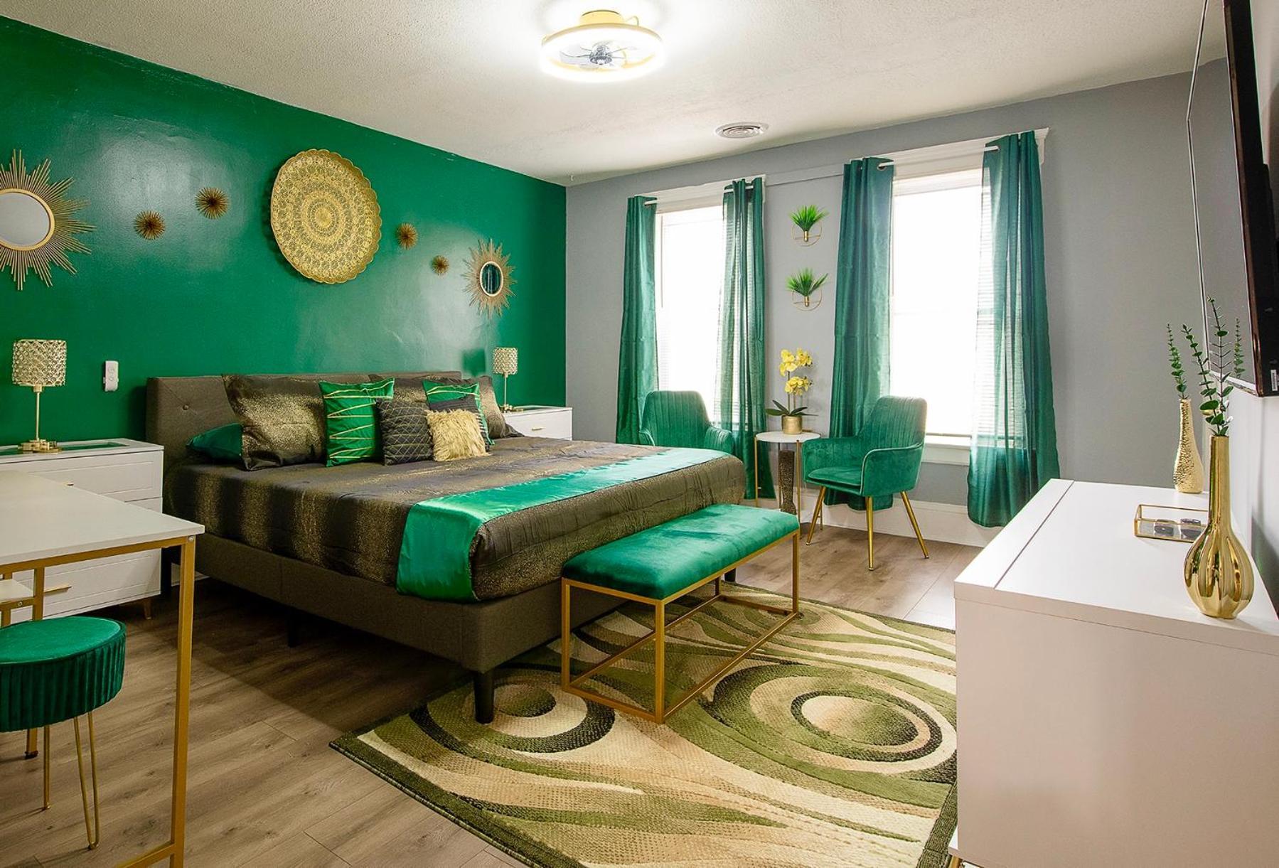 The Tremont Emerald - By Christmas Story House - Historic Charm & Modern Comfort Near Downtown With Parking, 300Mb Wifi & Self Check-In Cleveland Eksteriør bilde