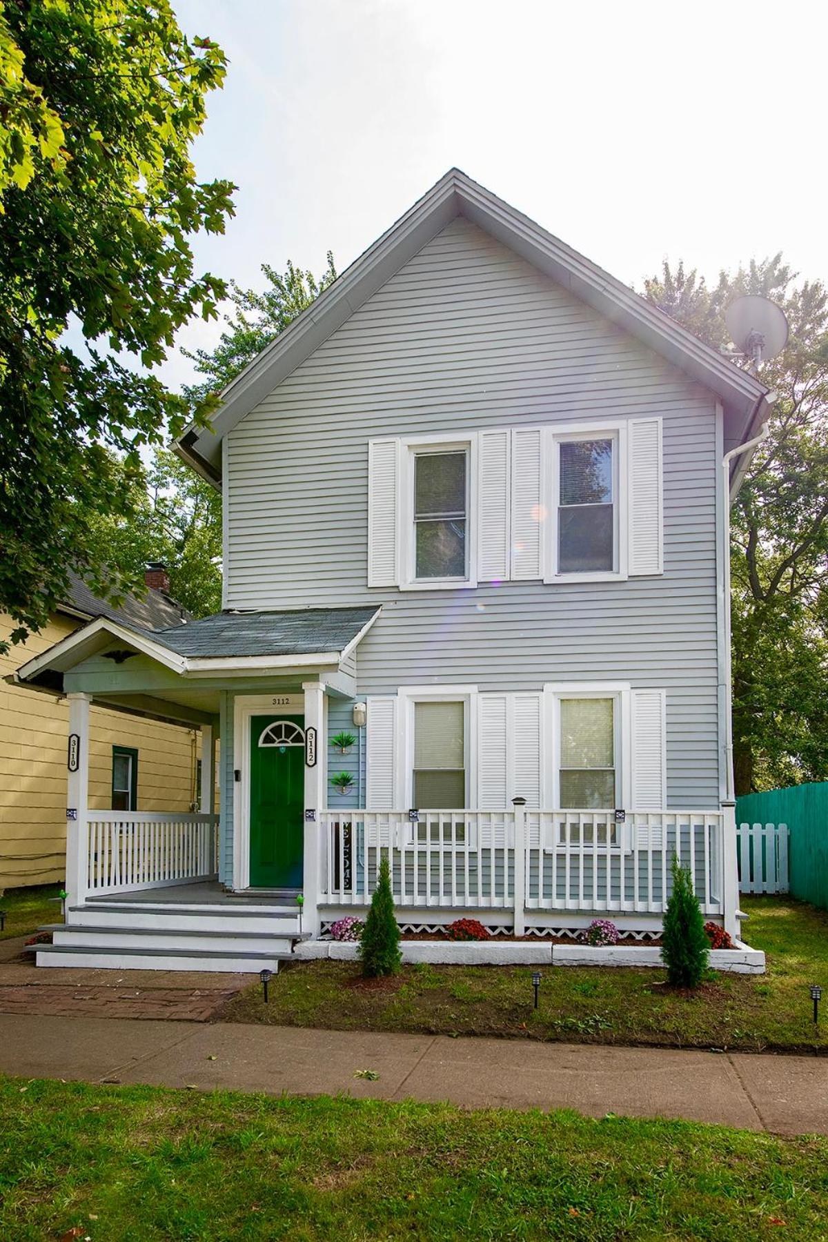 The Tremont Emerald - By Christmas Story House - Historic Charm & Modern Comfort Near Downtown With Parking, 300Mb Wifi & Self Check-In Cleveland Eksteriør bilde