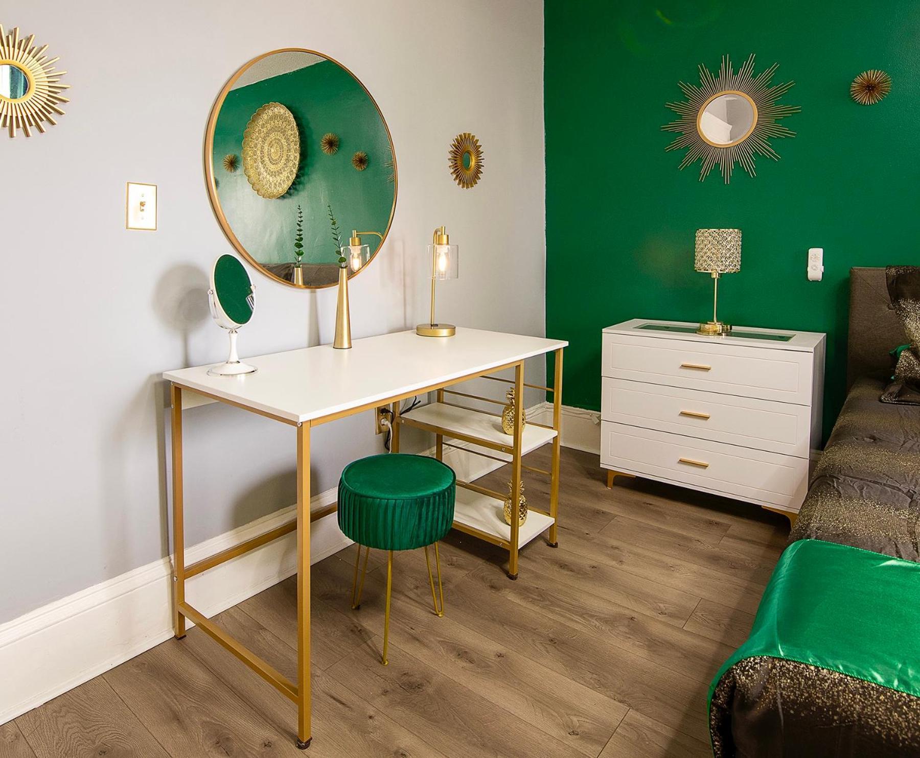 The Tremont Emerald - By Christmas Story House - Historic Charm & Modern Comfort Near Downtown With Parking, 300Mb Wifi & Self Check-In Cleveland Eksteriør bilde