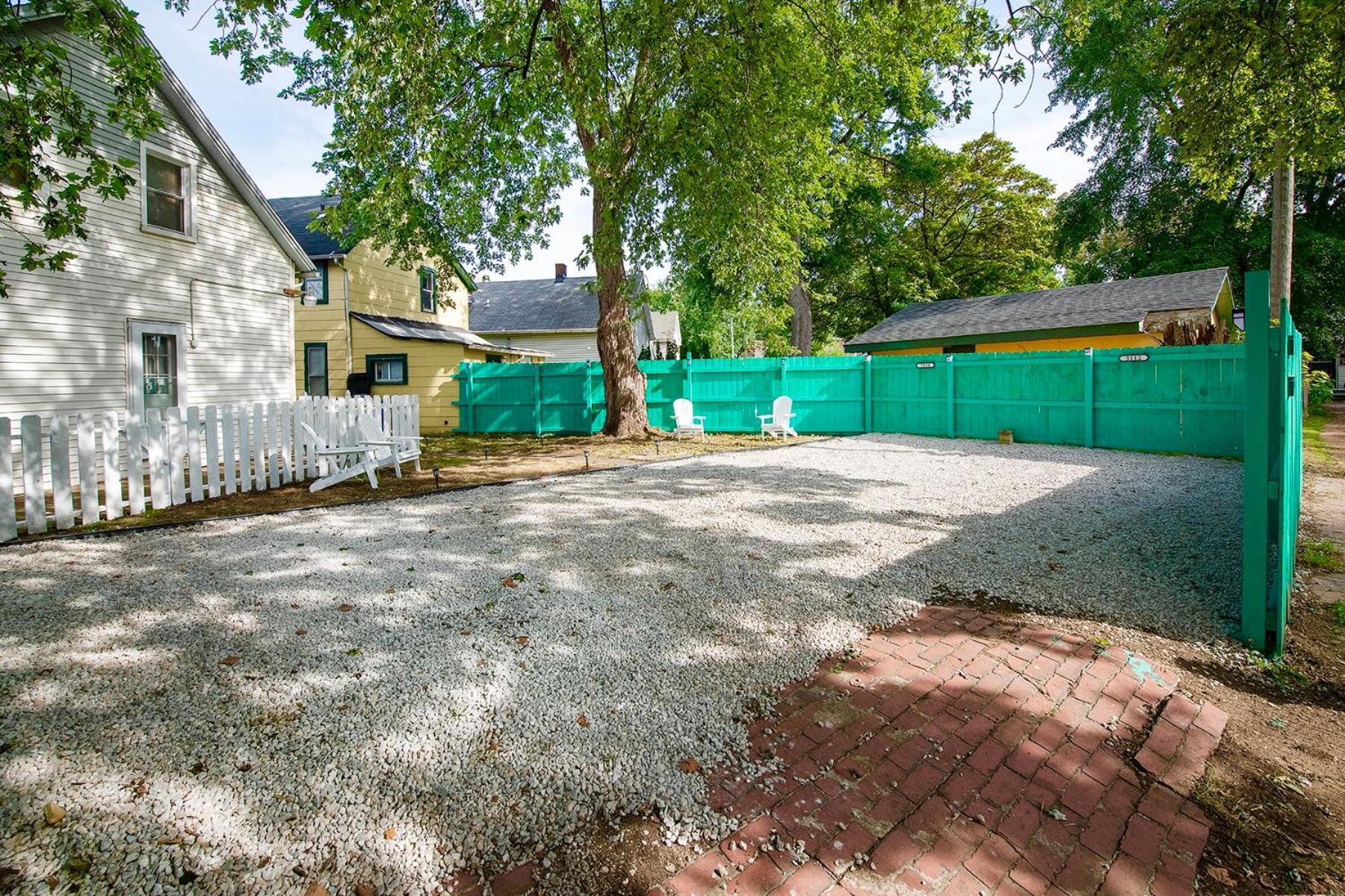 The Tremont Emerald - By Christmas Story House - Historic Charm & Modern Comfort Near Downtown With Parking, 300Mb Wifi & Self Check-In Cleveland Eksteriør bilde
